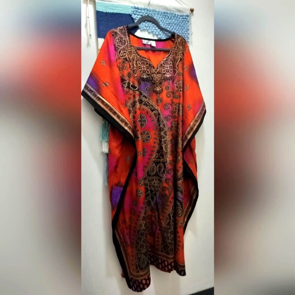 Santé - Women's Multi Colored Kaftan, Size Large.